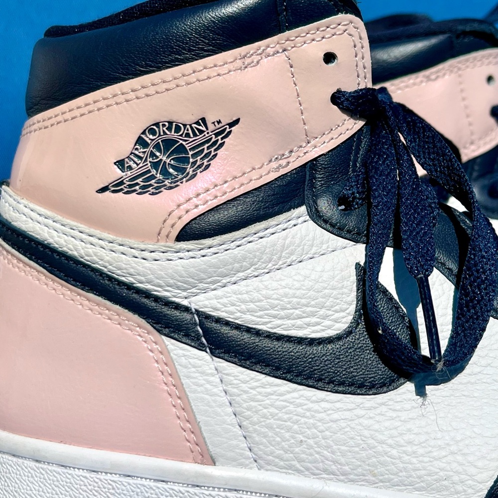 Nike Air Jordan 1 High Atmosphere Pink & Blue Sneakers Size 8 DD9335-641 - Picture 2 of 12